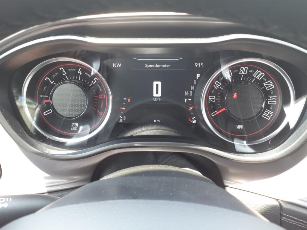Vehicle image 13 of 32