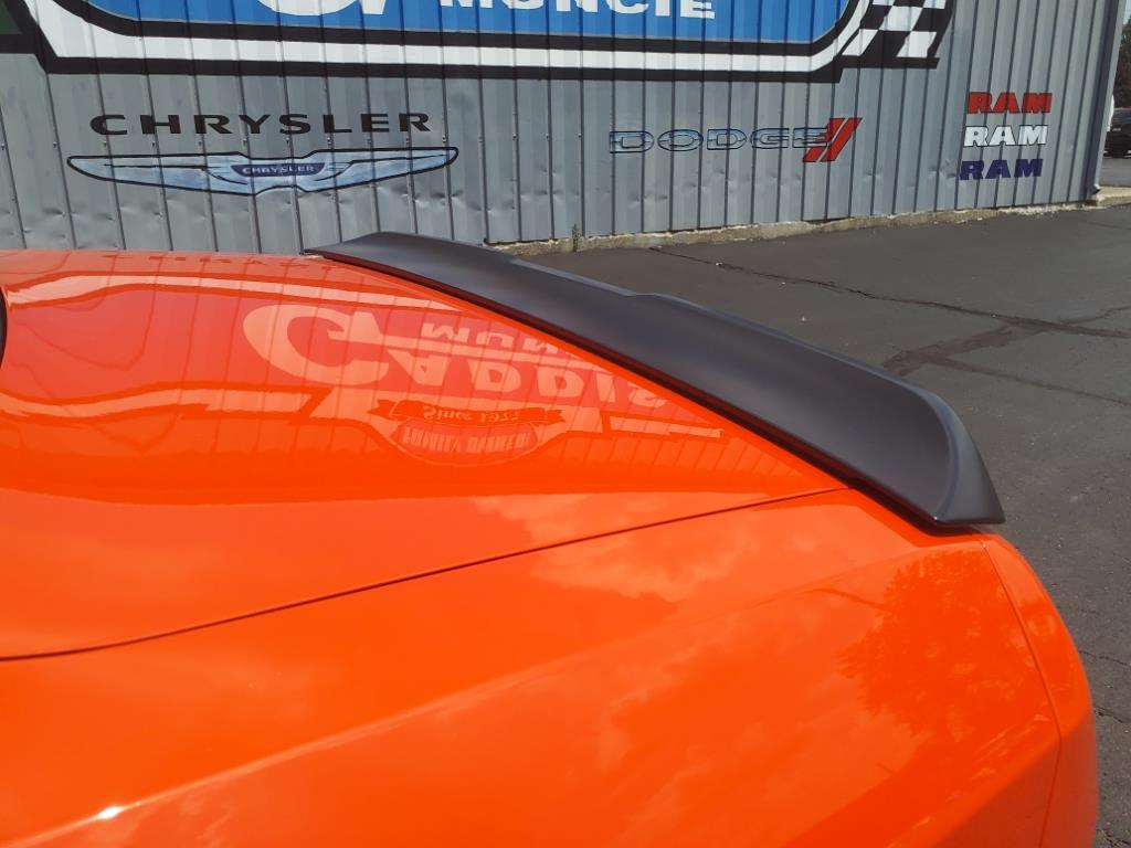 Vehicle image 29 of 32