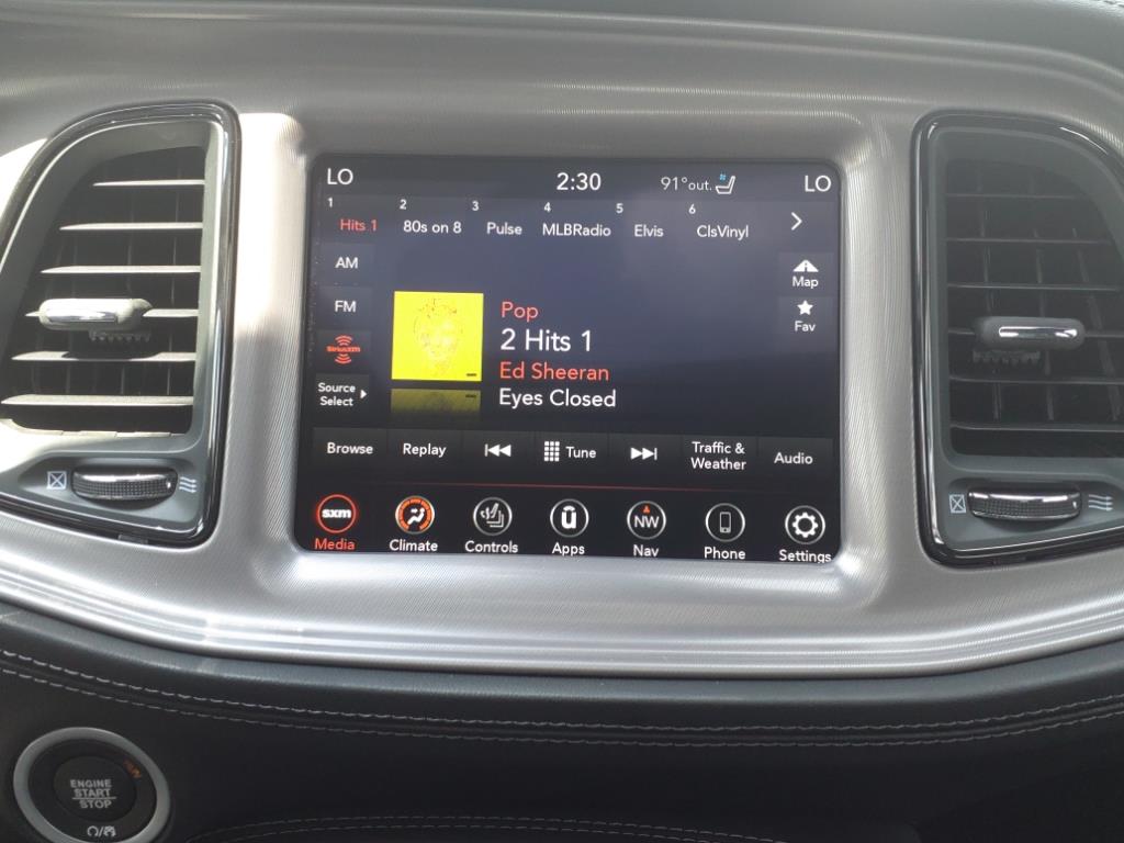 Vehicle image 19 of 32