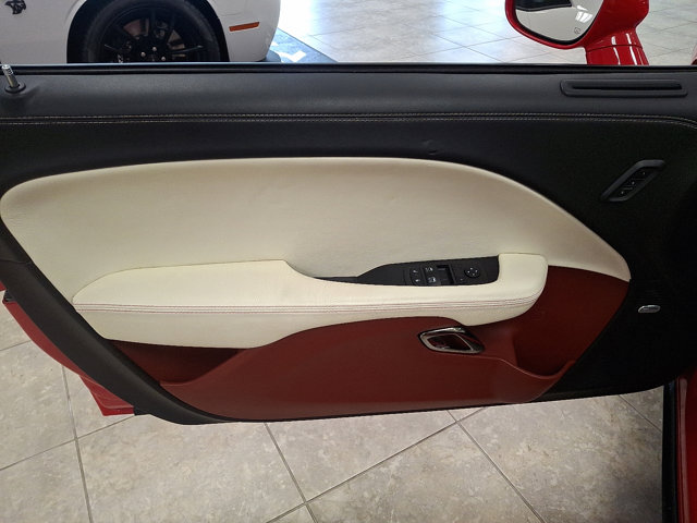 Vehicle image 6 of 25