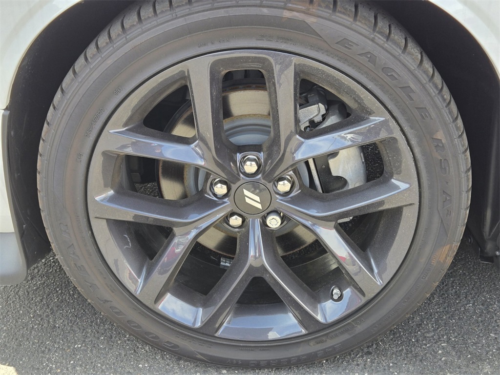 Vehicle image 5 of 15