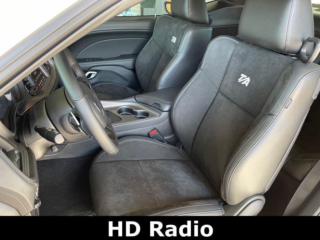 Vehicle image 10 of 41