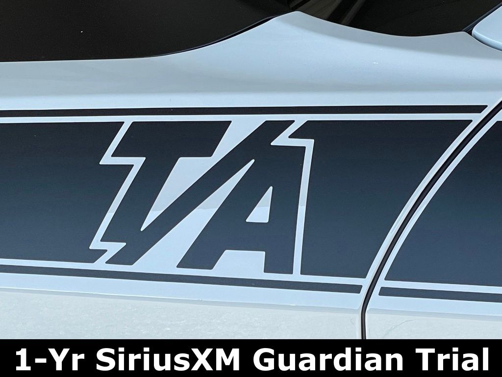 Vehicle image 39 of 41