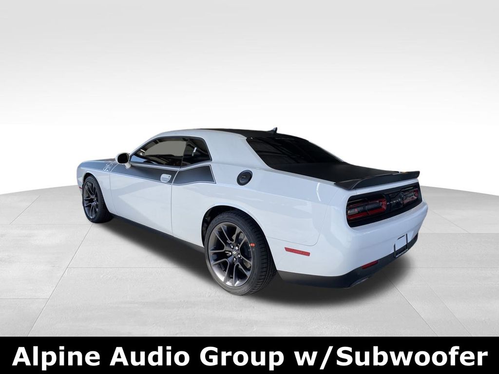 Vehicle image 6 of 41