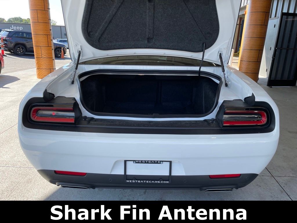 Vehicle image 12 of 41