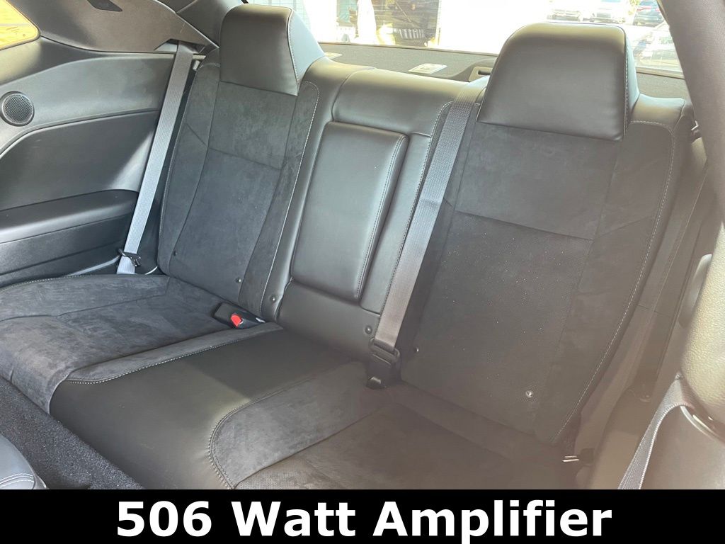 Vehicle image 11 of 41