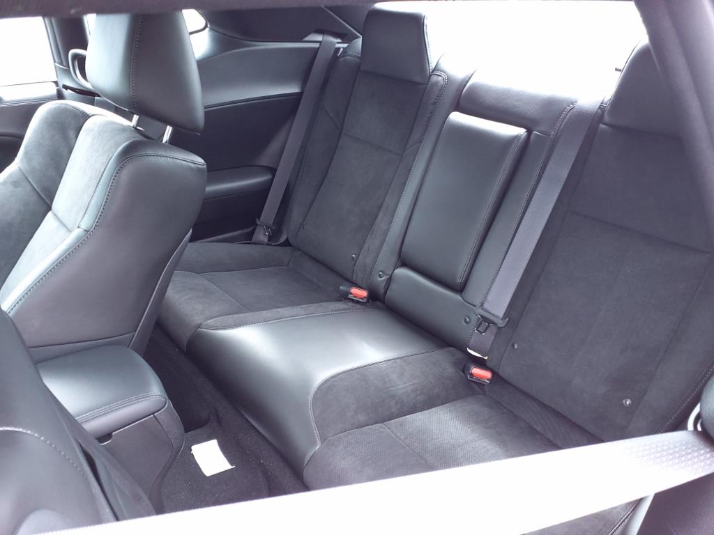 Vehicle image 12 of 32