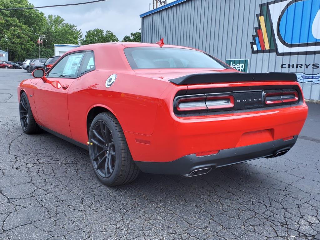 Vehicle image 6 of 32