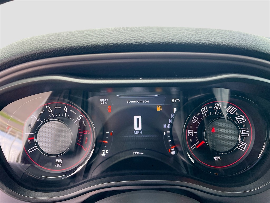 2023 Dodge Challenger R/T Image 11 of 18