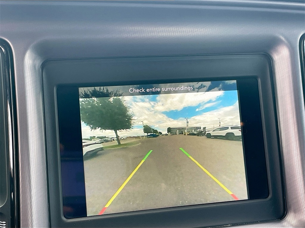 2023 Dodge Challenger R/T Image 12 of 18