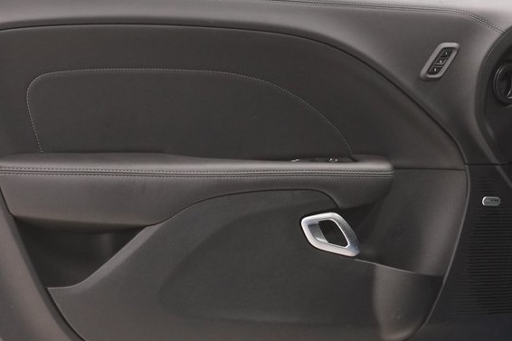 Vehicle image 15 of 27