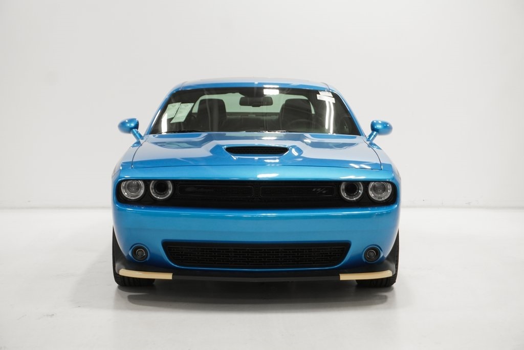 Vehicle image 3 of 27