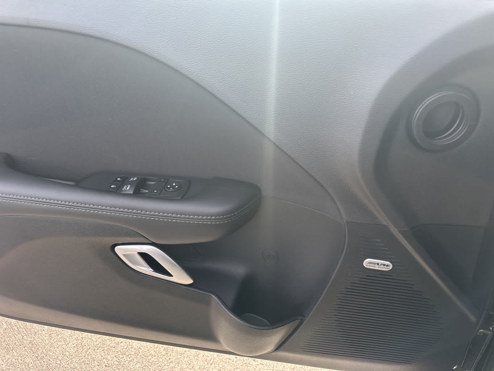 Vehicle image 16 of 16