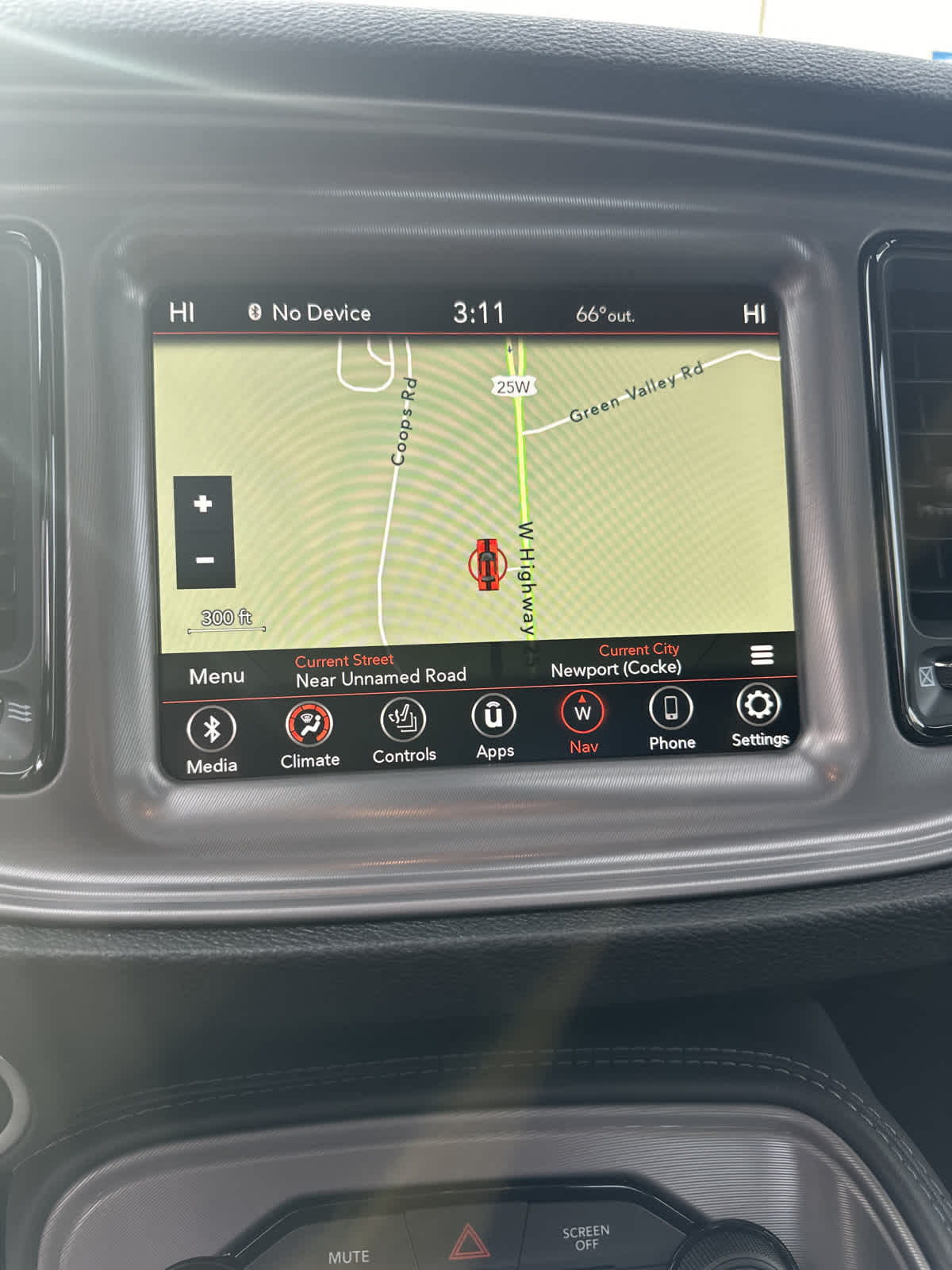 Vehicle image 14 of 16