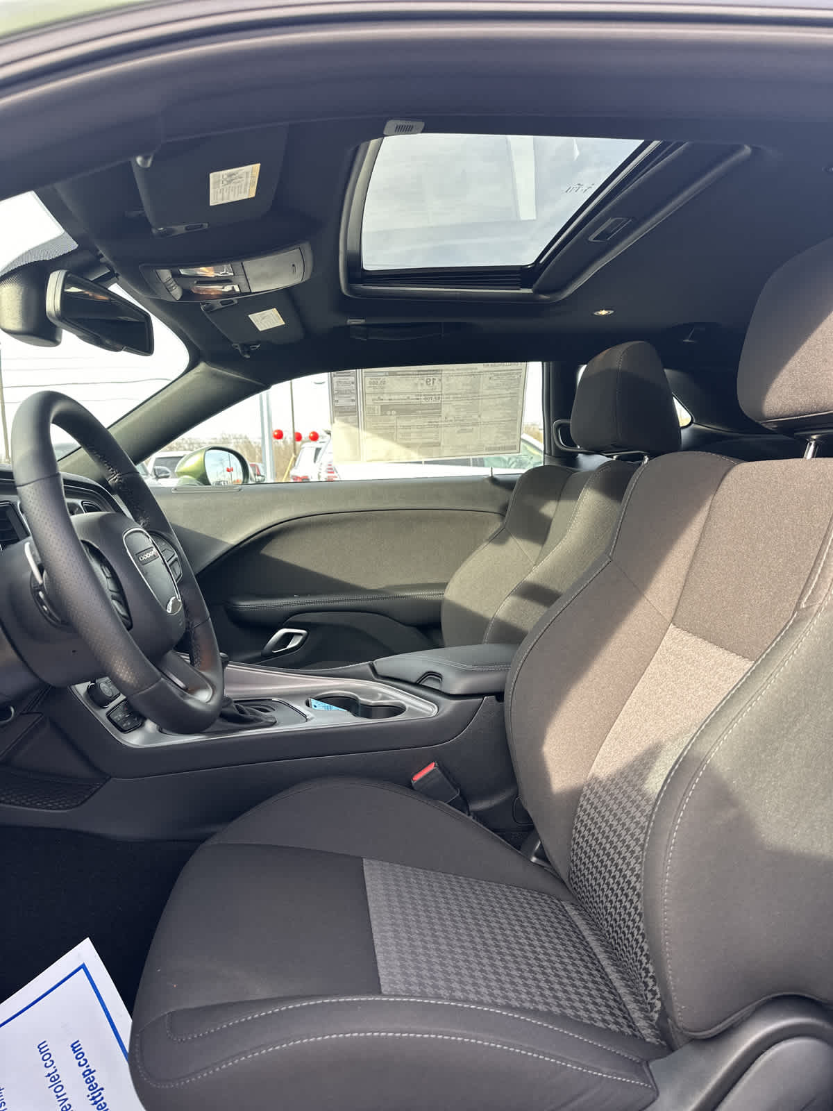 Vehicle image 10 of 16