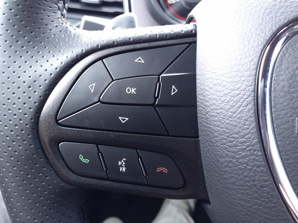 Vehicle image 15 of 32