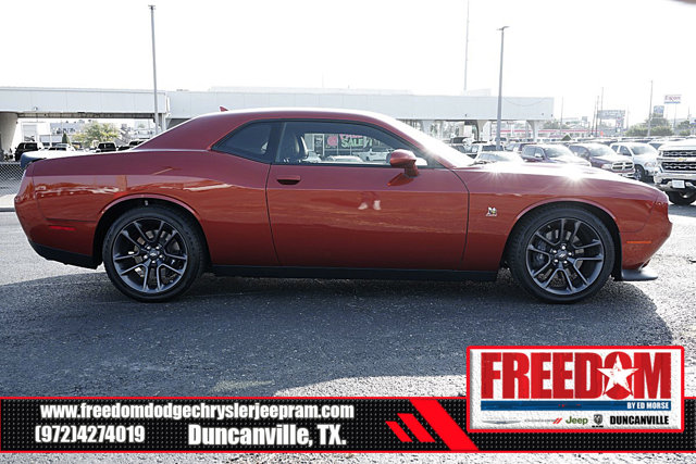 Vehicle image 4 of 43