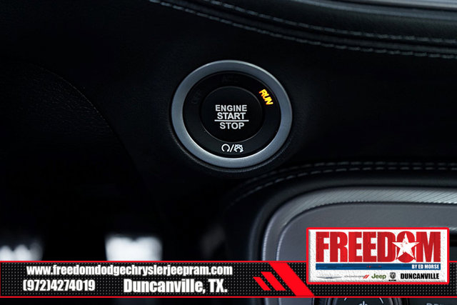 Vehicle image 33 of 43