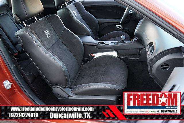 Vehicle image 15 of 43