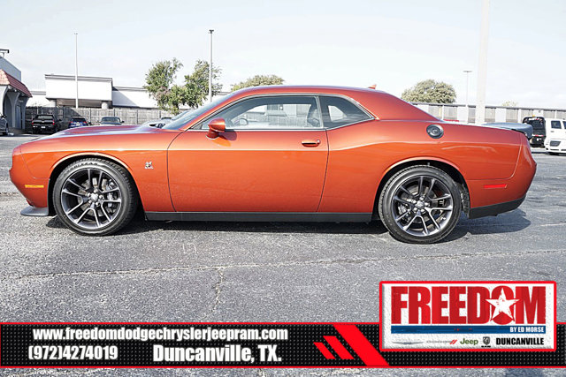 Vehicle image 8 of 43