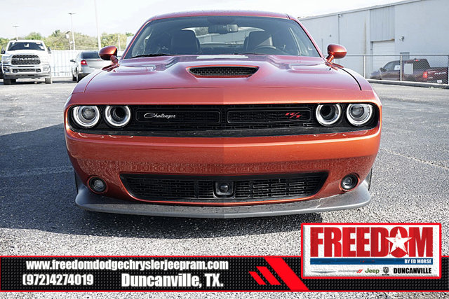 Vehicle image 2 of 43