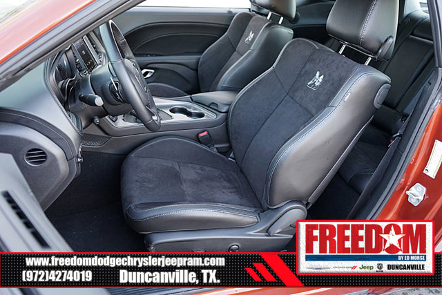 Vehicle image 13 of 43