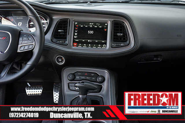 Vehicle image 18 of 43