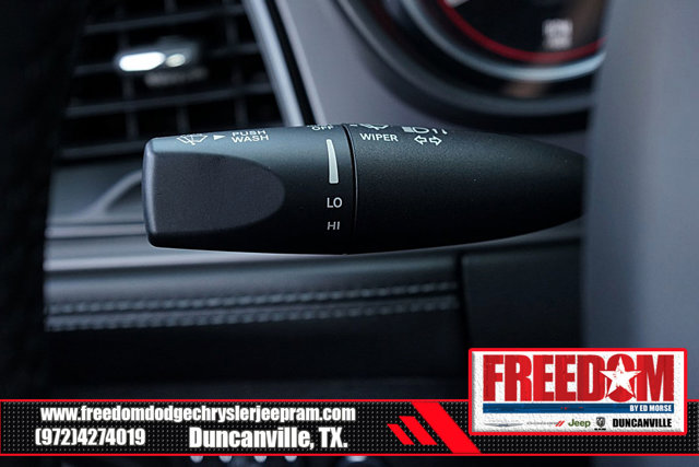 Vehicle image 29 of 43