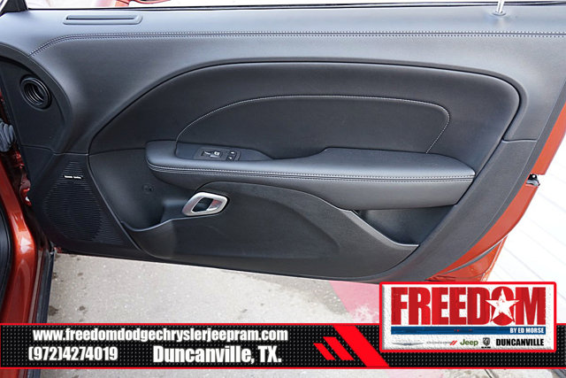 Vehicle image 39 of 43