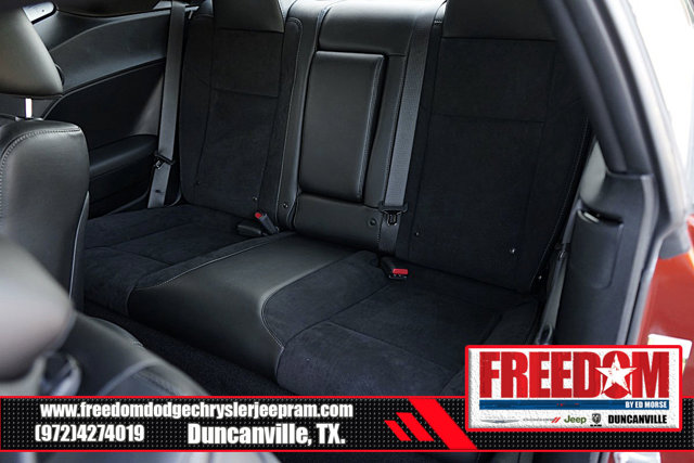 Vehicle image 14 of 43