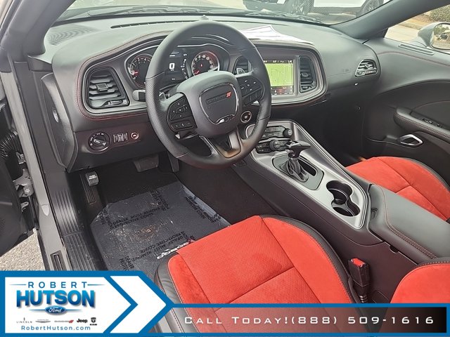 Vehicle image 13 of 21