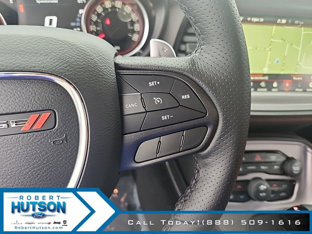 Vehicle image 18 of 21