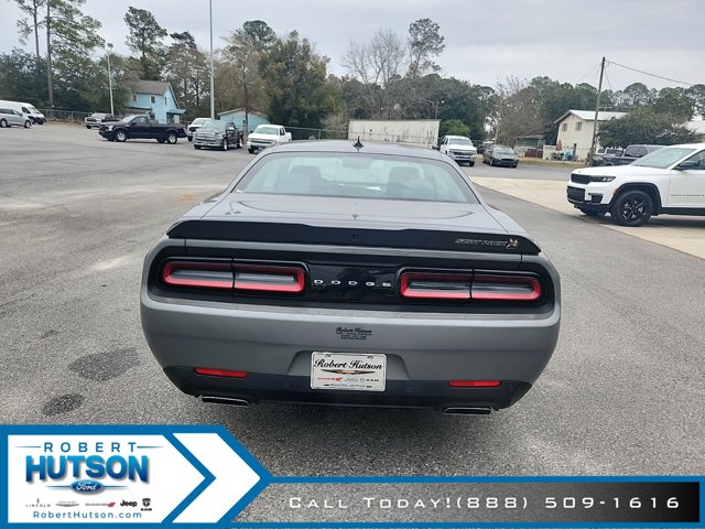 Vehicle image 5 of 21