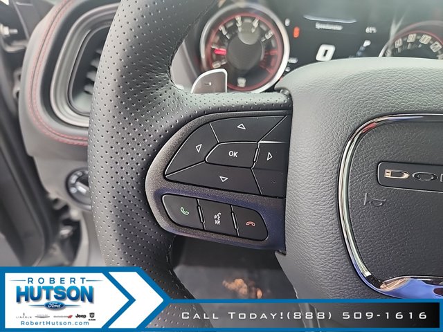 Vehicle image 19 of 21