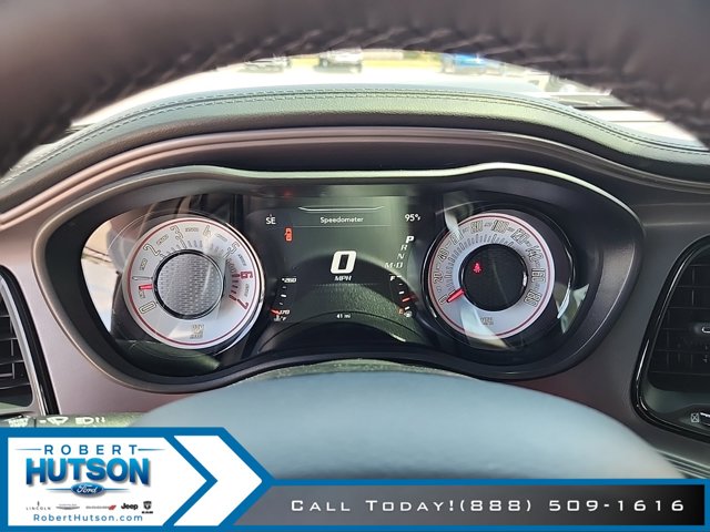 Vehicle image 22 of 23