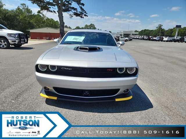 Vehicle image 8 of 23