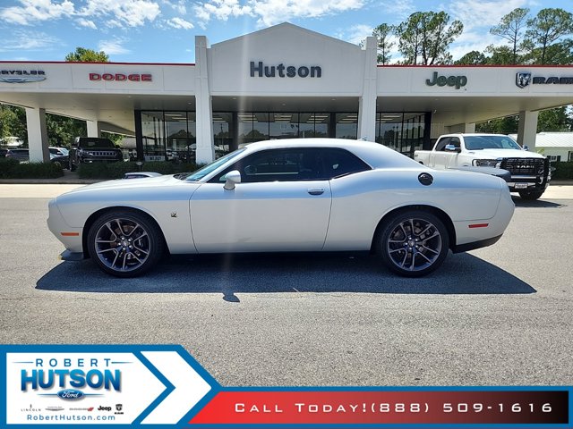Vehicle image 7 of 23