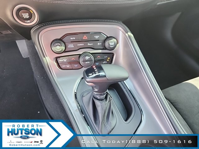 Vehicle image 15 of 23