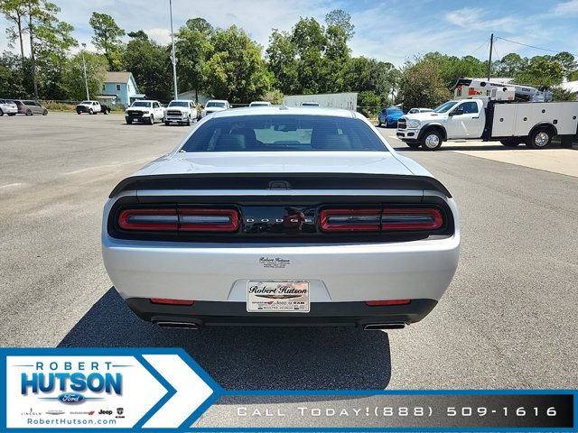 Vehicle image 5 of 23