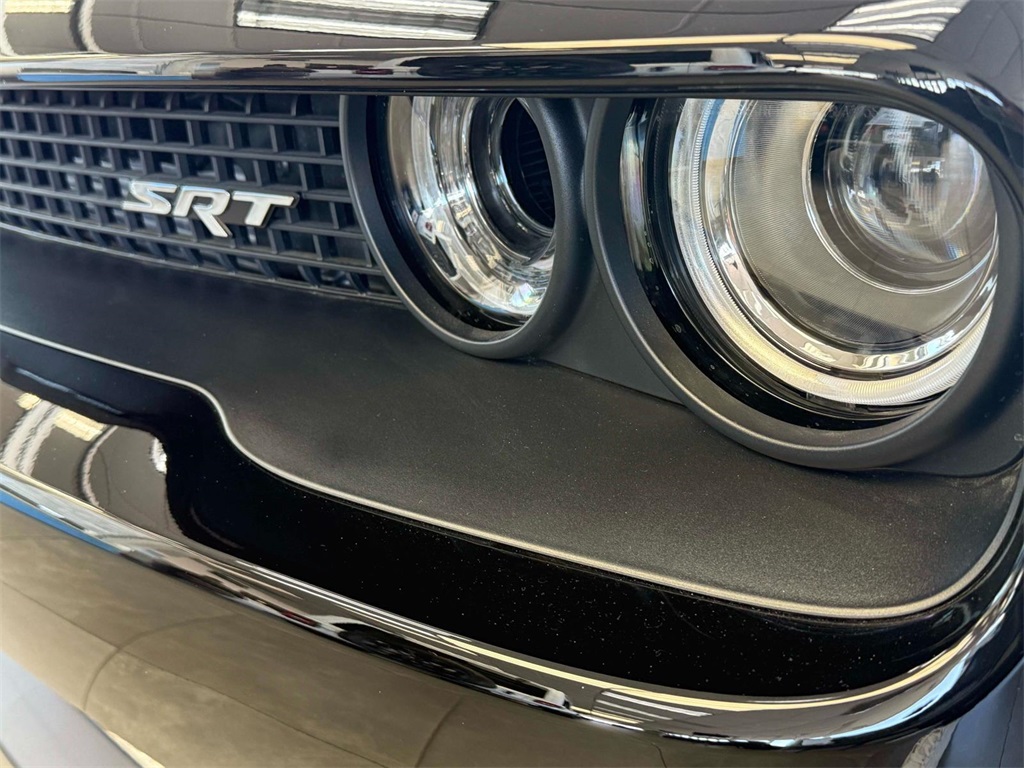 Vehicle image 28 of 46
