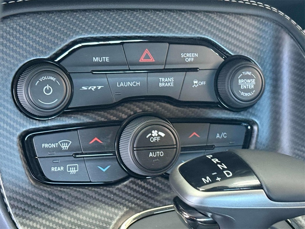 Vehicle image 27 of 46