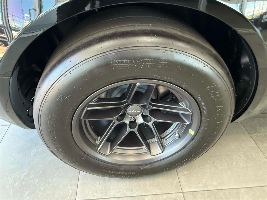 Vehicle image 11 of 46