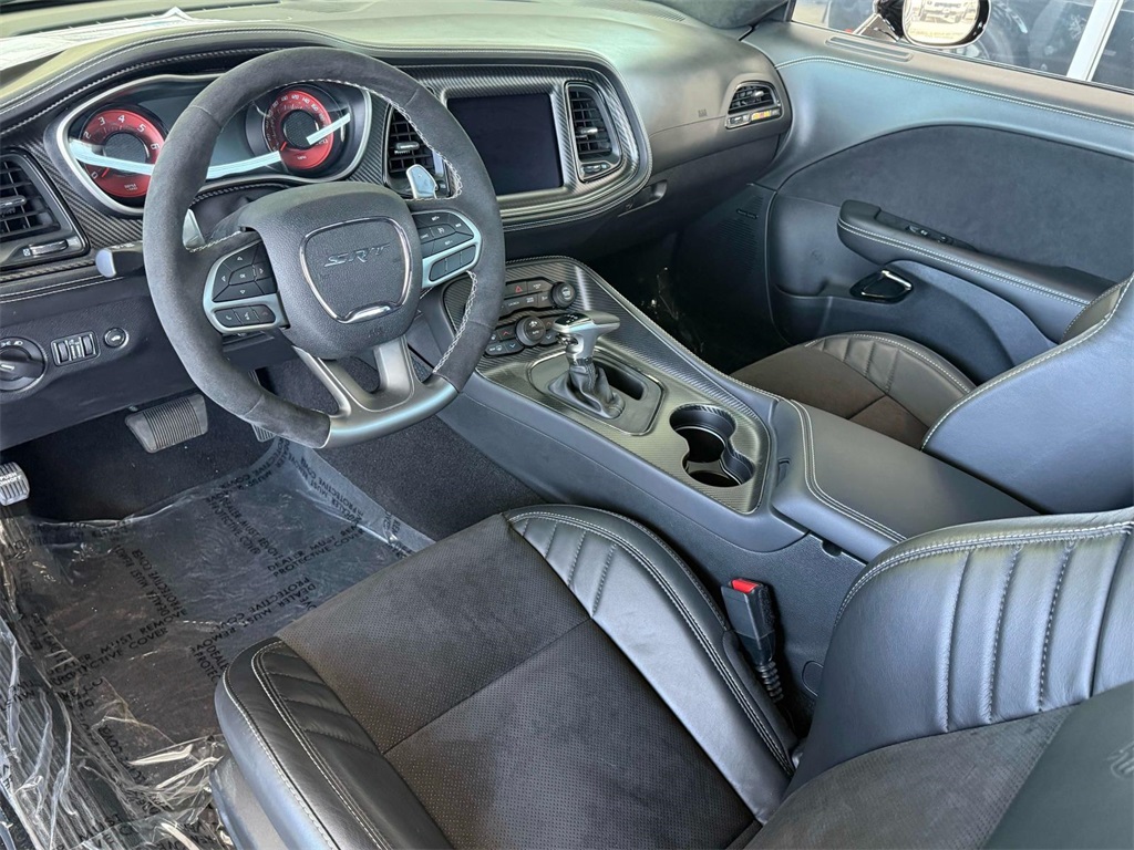 Vehicle image 22 of 46