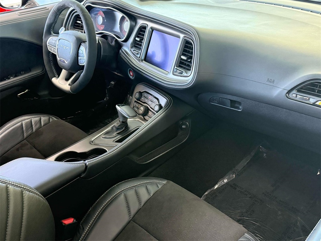Vehicle image 21 of 46