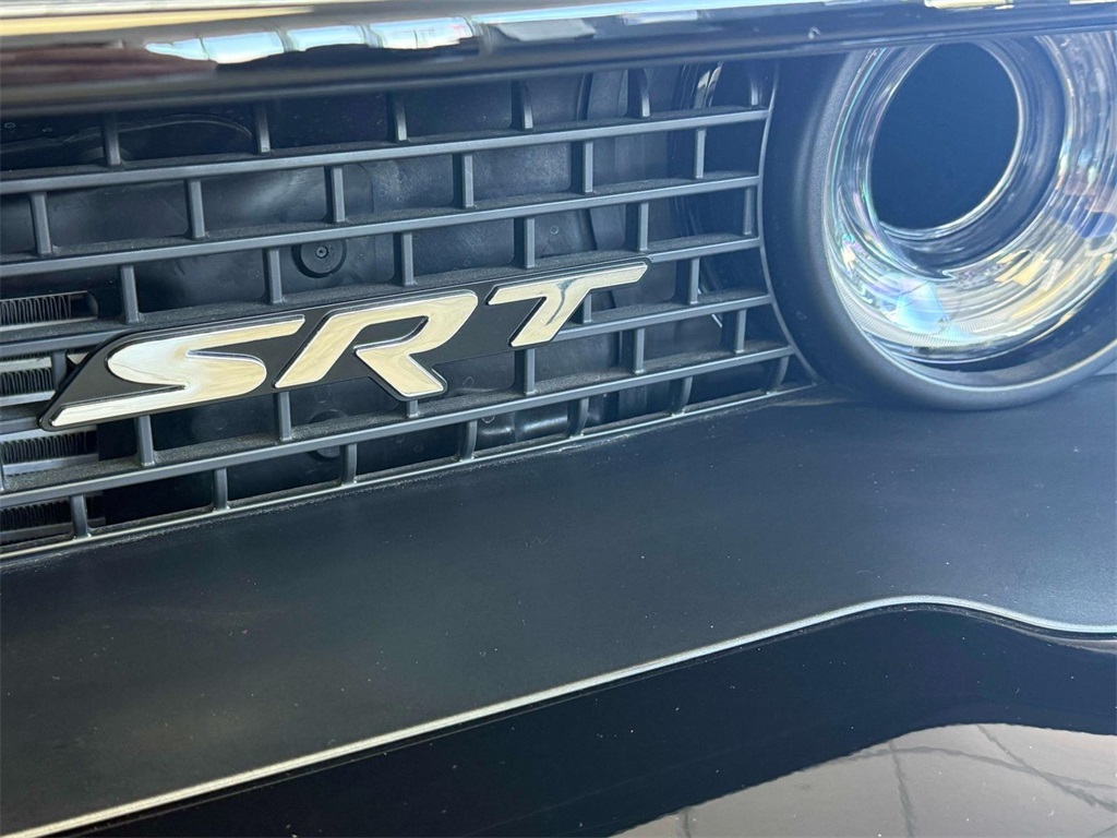 Vehicle image 35 of 46