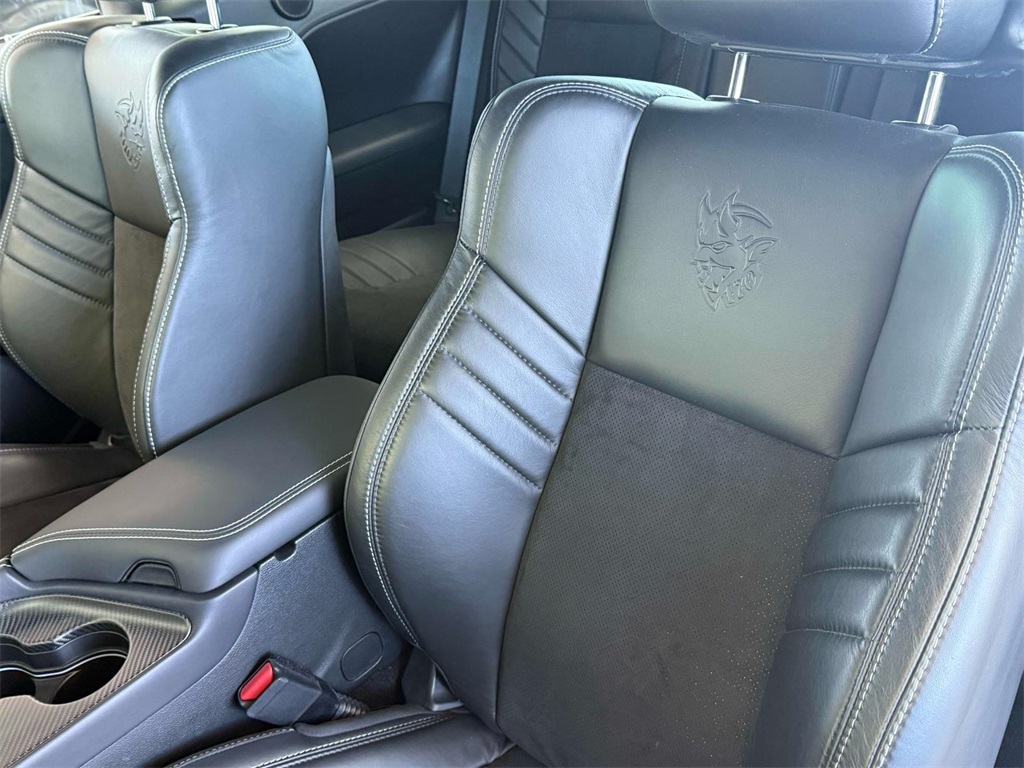 Vehicle image 18 of 46