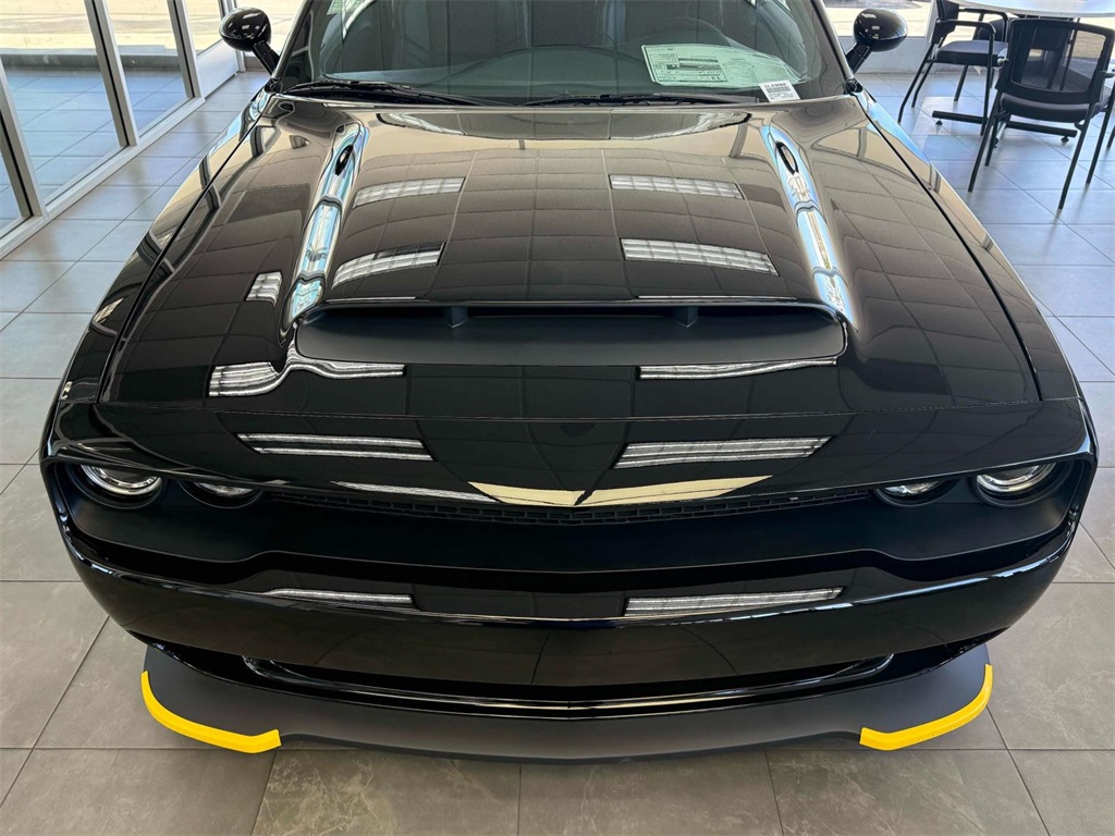 Vehicle image 12 of 46