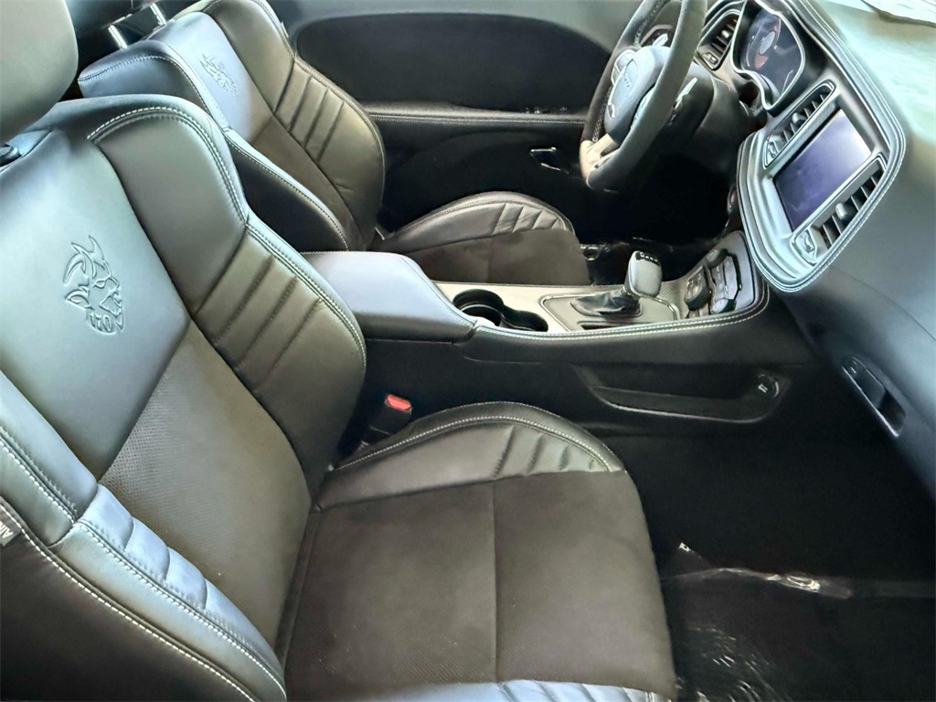 Vehicle image 19 of 46