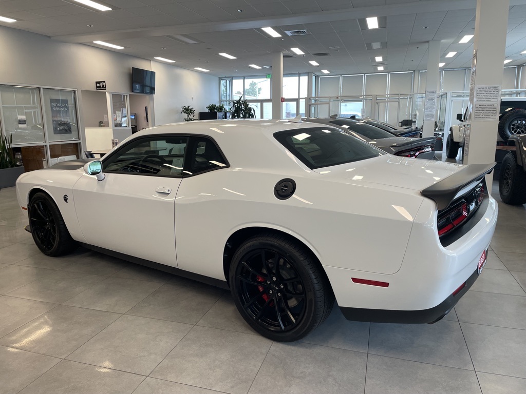 Vehicle image 4 of 29