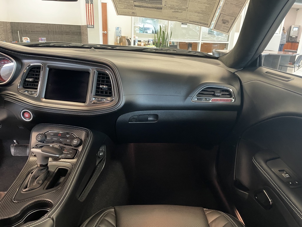Vehicle image 22 of 29